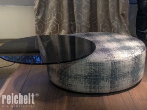 Hocker LUNA mit Rauchglasplatte zum Umfunktionieren als Tisch