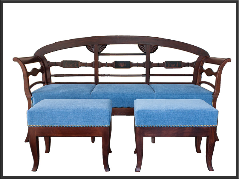 Sofa aus der Zeit des späten Biedermeier